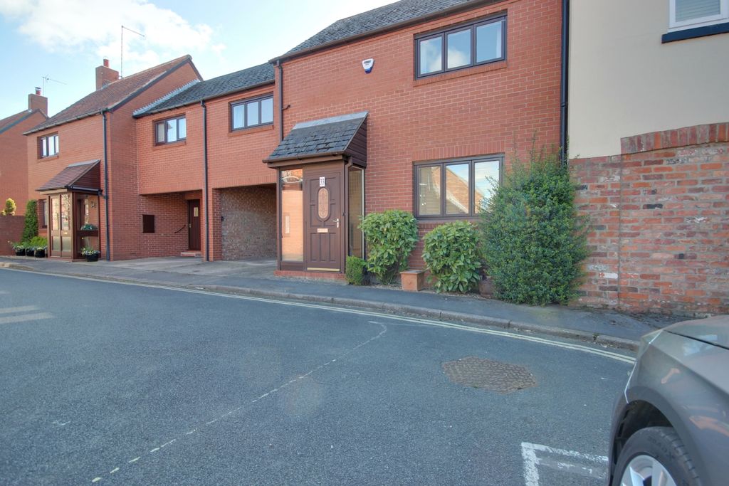 Property photo 1 of 17 1 Front A