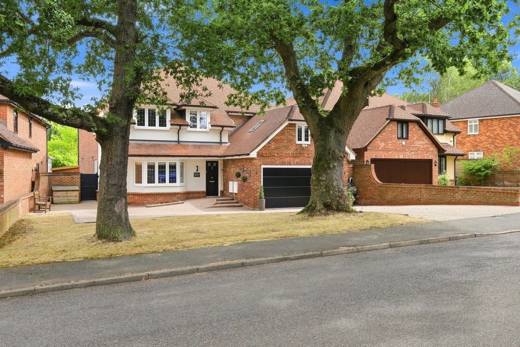 Property photo 2 of 41