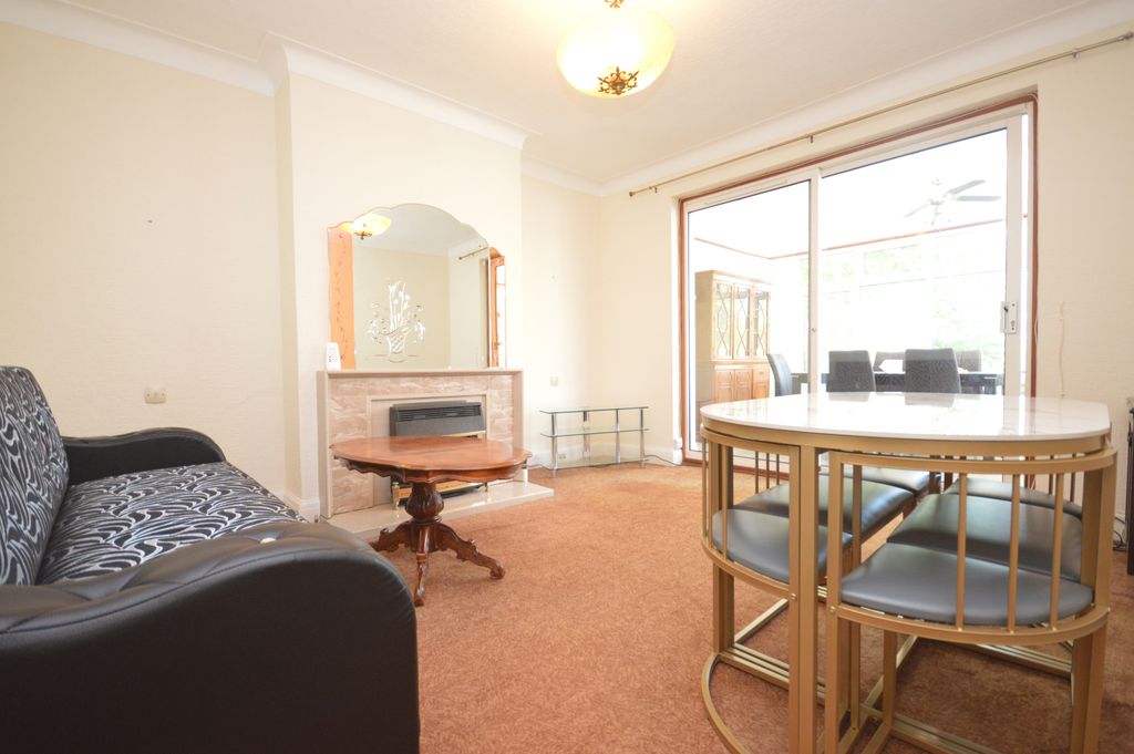 Property photo 2 of 14 Gallery