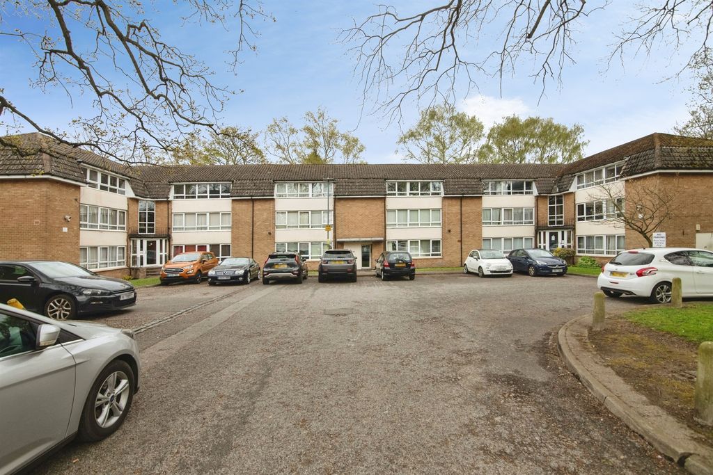 Property photo 1 of 14