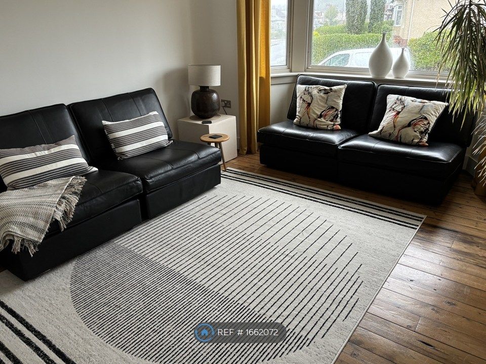 Property photo 1 of 12 Living Room