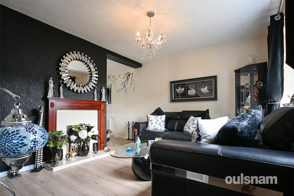 Property photo 2 of 18 Picture No. 12