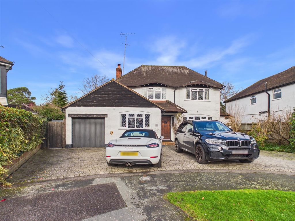 Property photo 2 of 24 Cam01523G0-Pr0227-Still002.Jpg