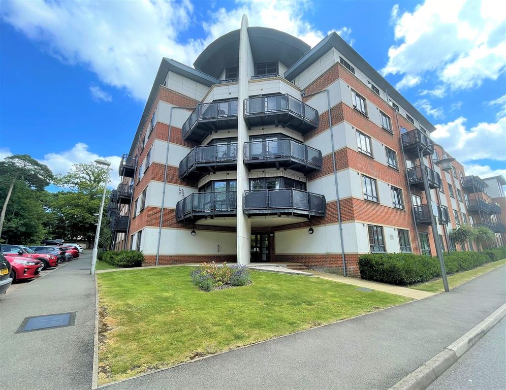 Property photo 1 of 6
