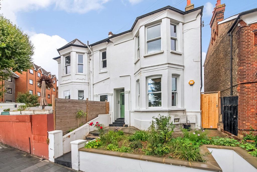 Property photo 1 of 9 External 1.Jpg