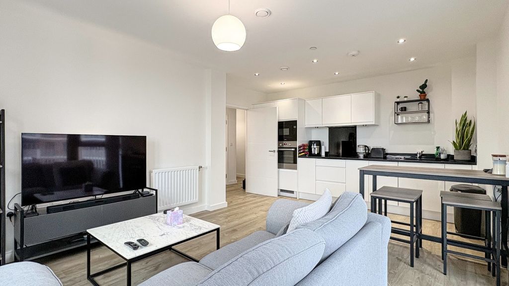 Property photo 2 of 20 Photo 1