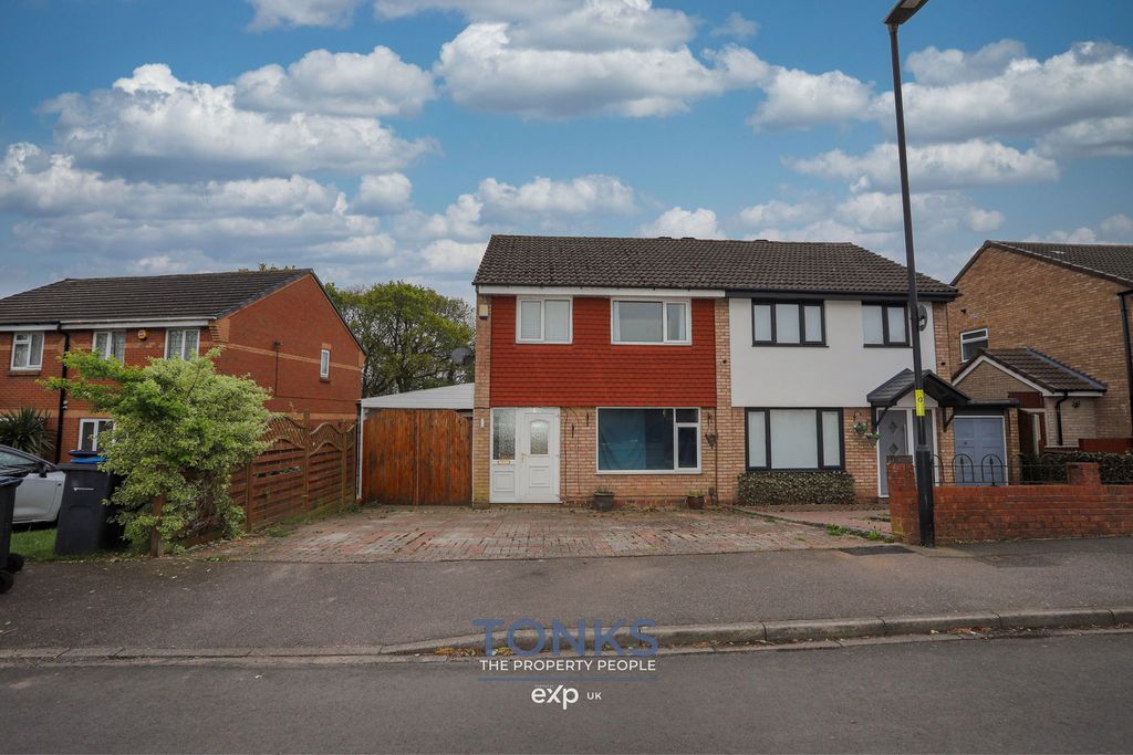 Property photo 1 of 28