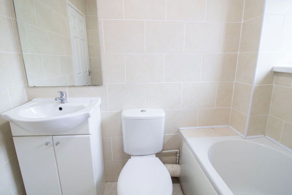 Property photo 3 of 24