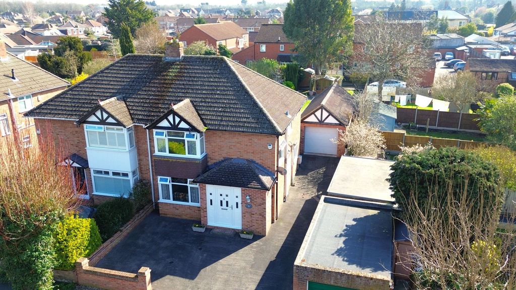 Property photo 2 of 16