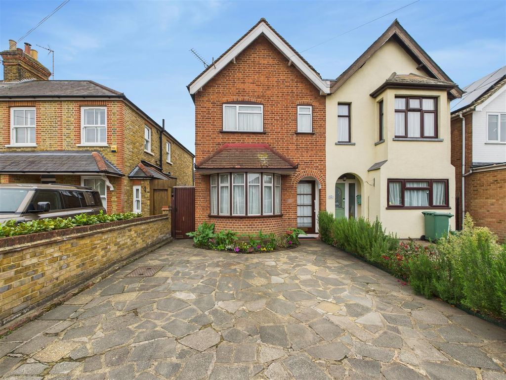 Property photo 1 of 18