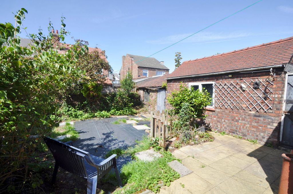 Property photo 2 of 26