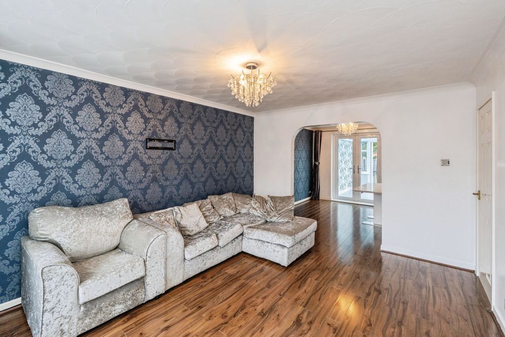 Property photo 3 of 20 Photo #3