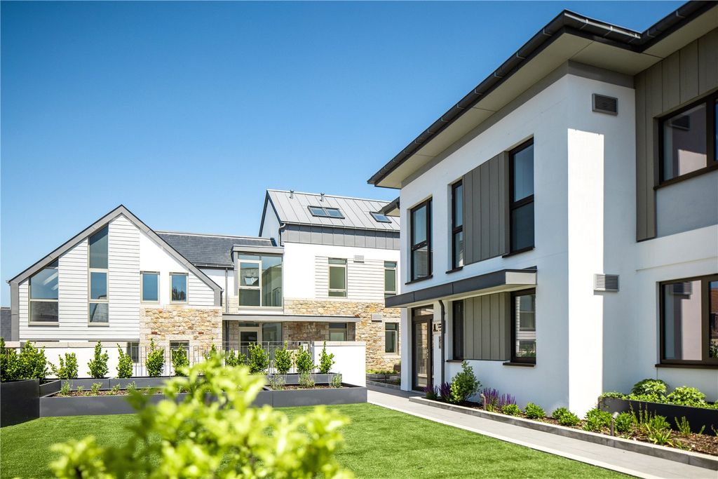 Additional image 5 of 2 bed flat for saleThe Waves, La Grande Route Des Sablons, Grouville, Jersey JE3