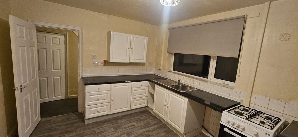 Property photo 3 of 7 Property