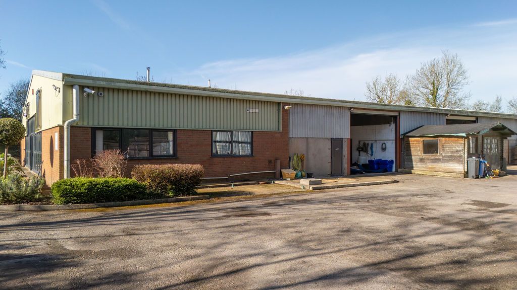 Property photo 2 of 21 Photo 1