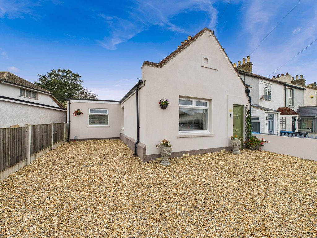 Property photo 2 of 24