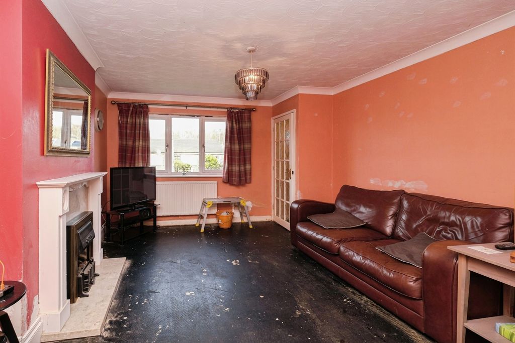 Property photo 2 of 12 Pbox-Img.Jpg