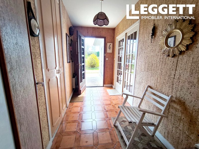 Property photo 3 of 8