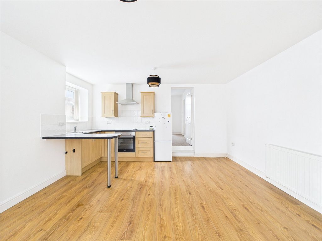 Property photo 1 of 10 Picture No. 01