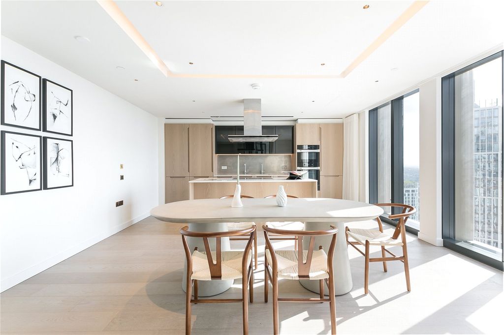 Property photo 3 of 39 Picture No. 06