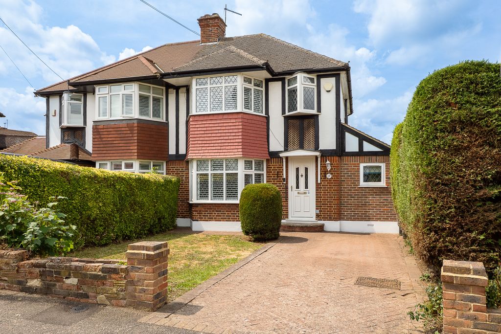 Property photo 1 of 19 Picture No. 01