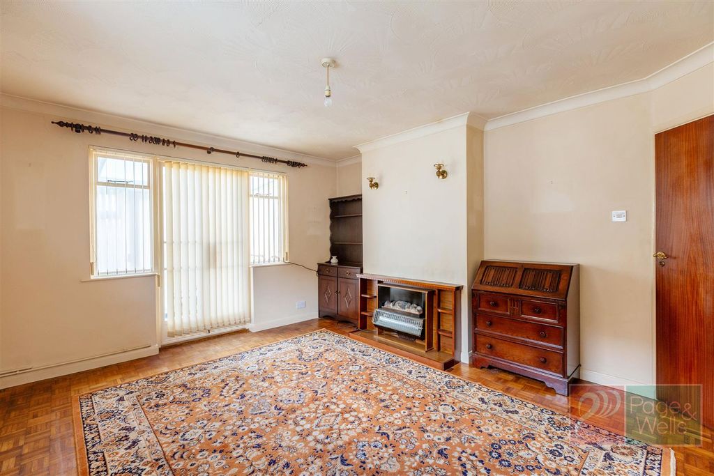 Property photo 2 of 16 Living Room