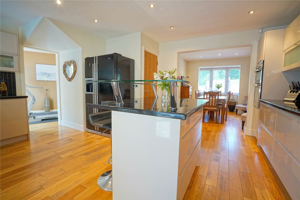 Property photo 3 of 35 Picture No. 21