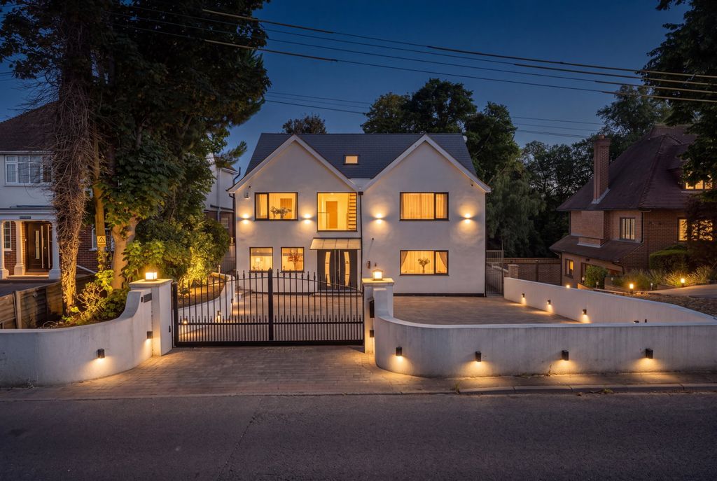 Property photo 1 of 53