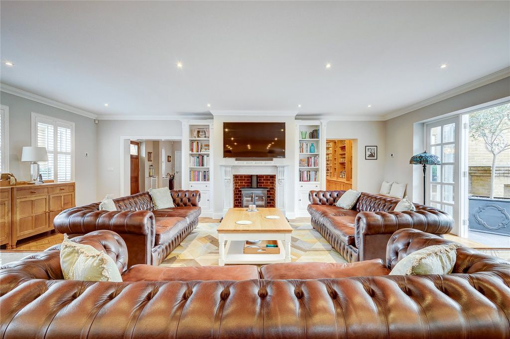 Property photo 3 of 28 Open Plan Living