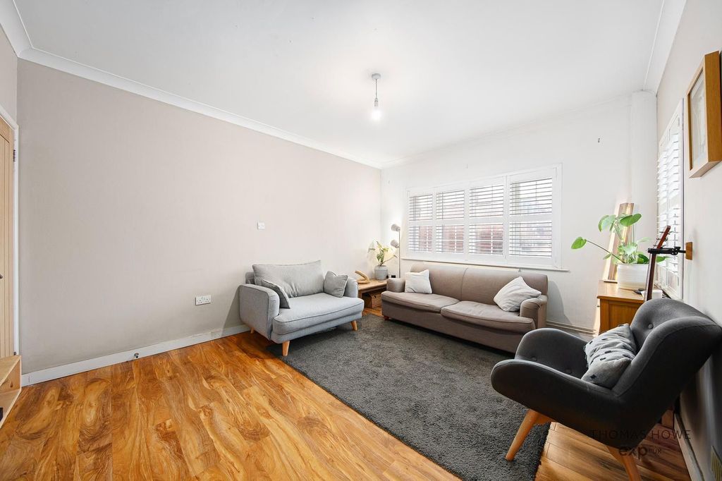 Property photo 3 of 22