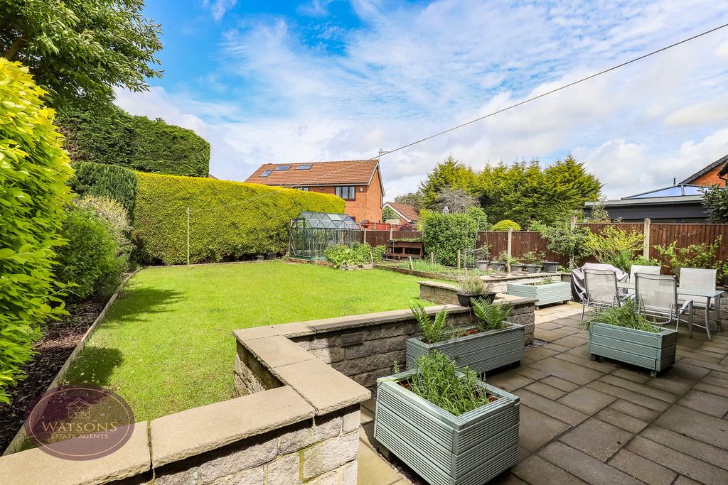 Property photo 2 of 30