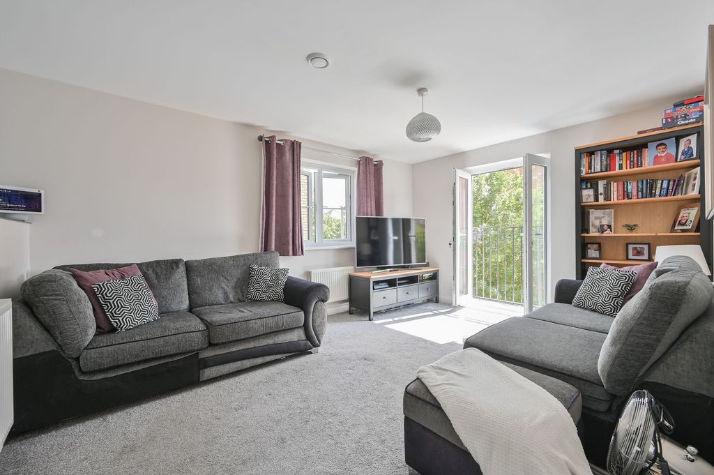 Property photo 2 of 13