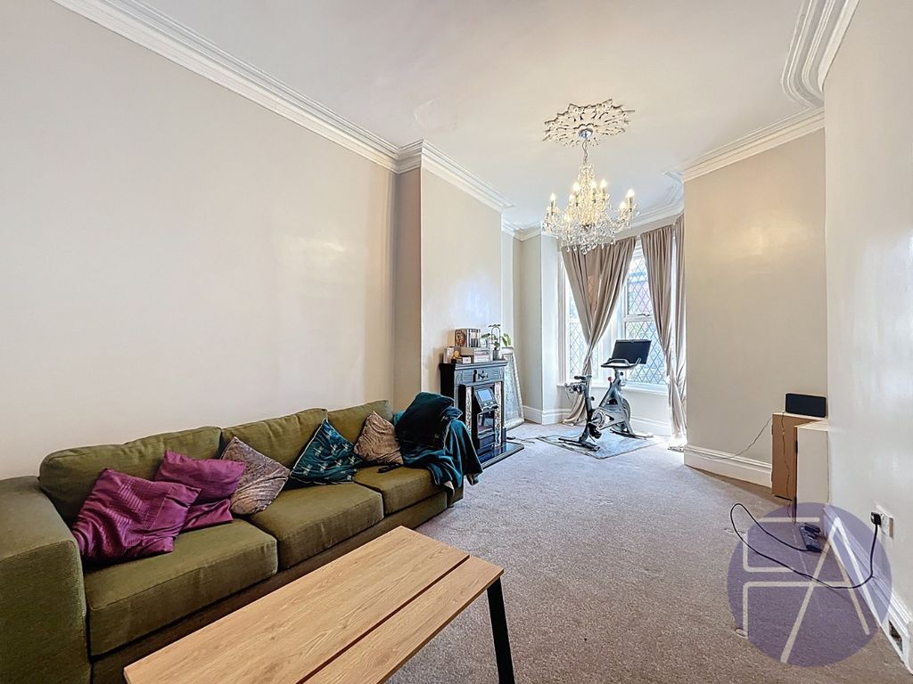 Property photo 2 of 20 4442771