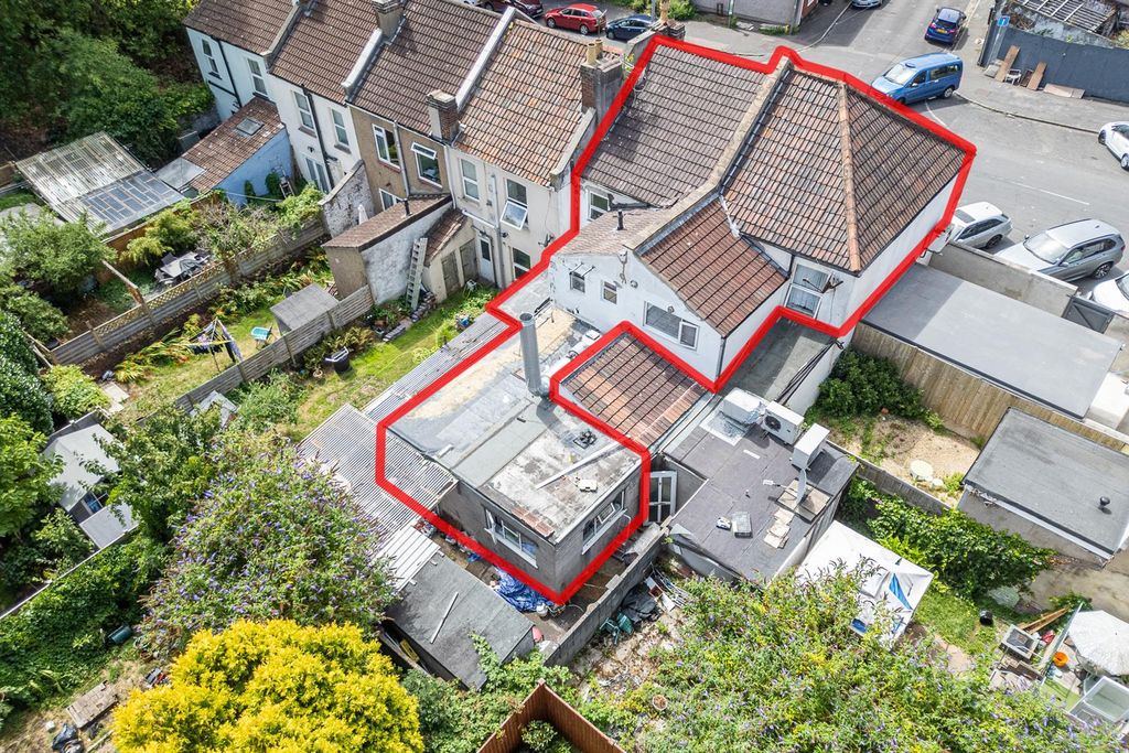 Property photo 2 of 26 3 Marsh Lane, Redfield, Bristol, Bs5 9Sb | Freehol