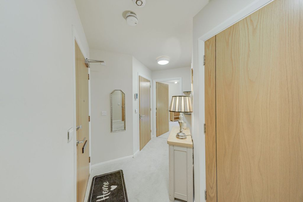 Property photo 2 of 24