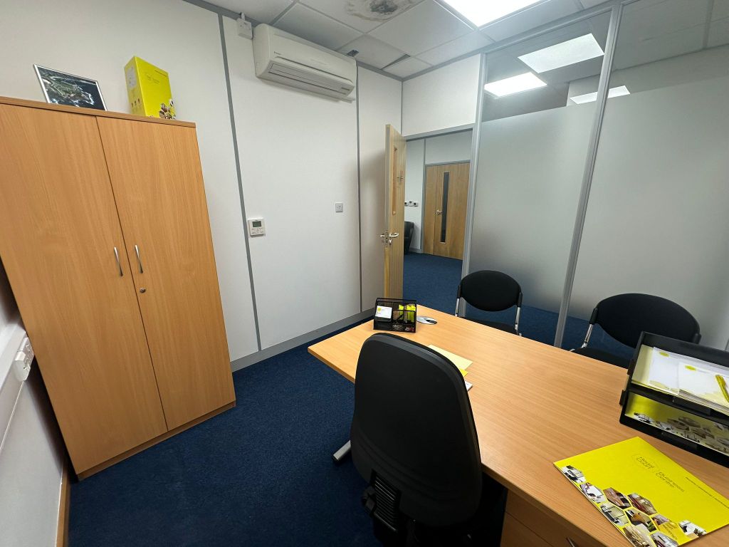 Property photo 3 of 12