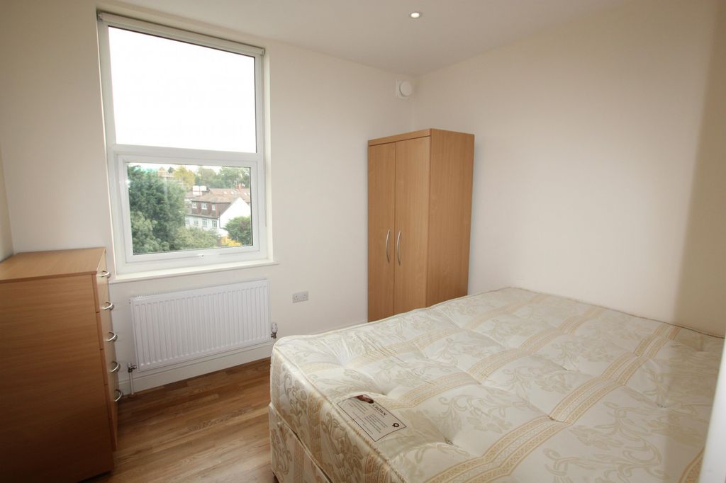 Property photo 2 of 5 (Main)