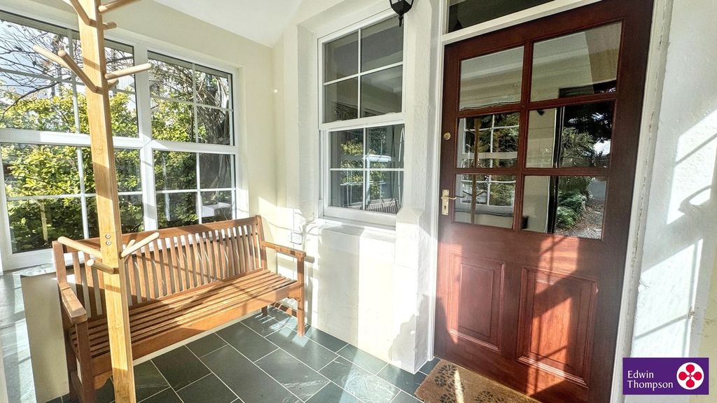 Property photo 3 of 29