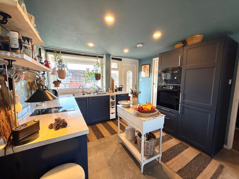 Property photo 2 of 11 Photo 7