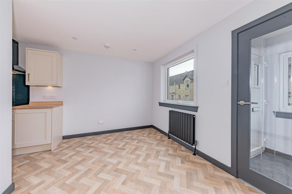 Property photo 2 of 20 93 Market Street Brechin-4.Jpg