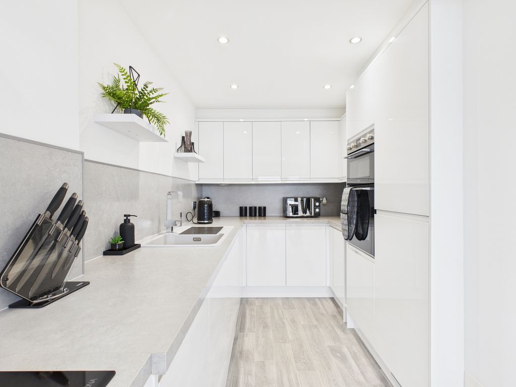 Property photo 3 of 17 Kitchen/Diner