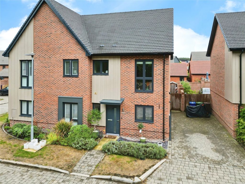Property photo 1 of 20 Picture No. 24