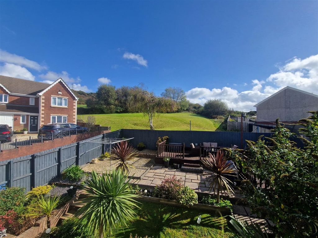 Property photo 2 of 27 20250930_115216.Jpg