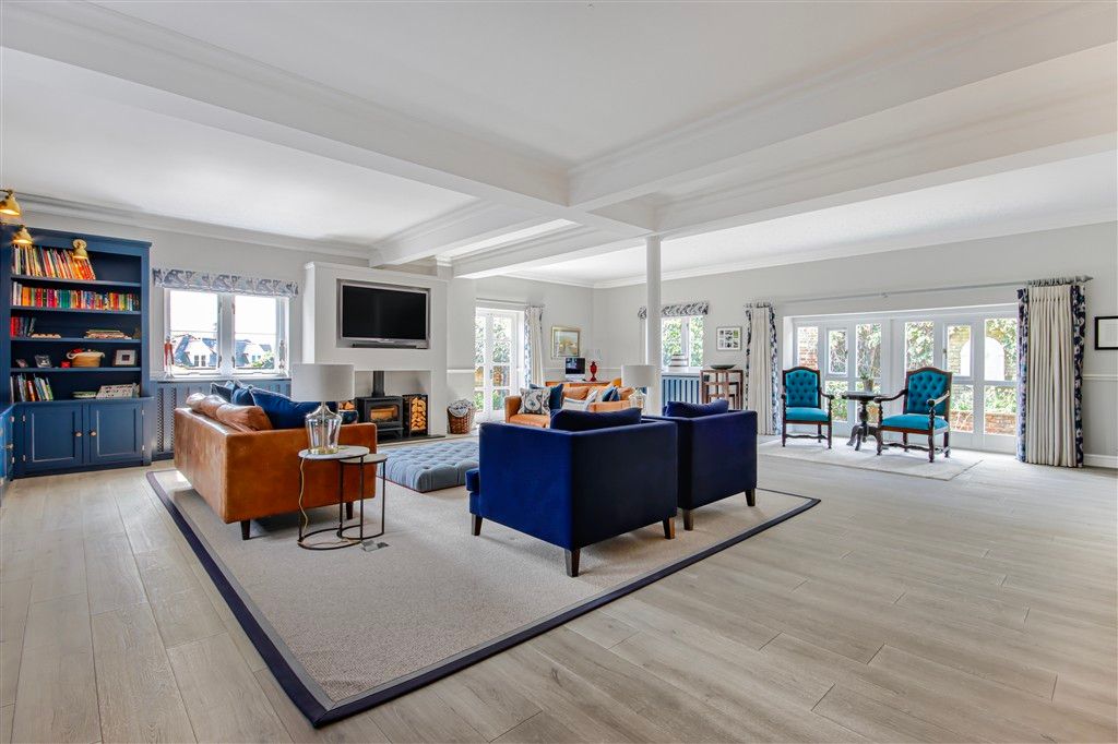 Property photo 1 of 30 Living