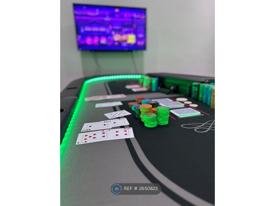 Property photo 2 of 27 Entertainment/Poker Table