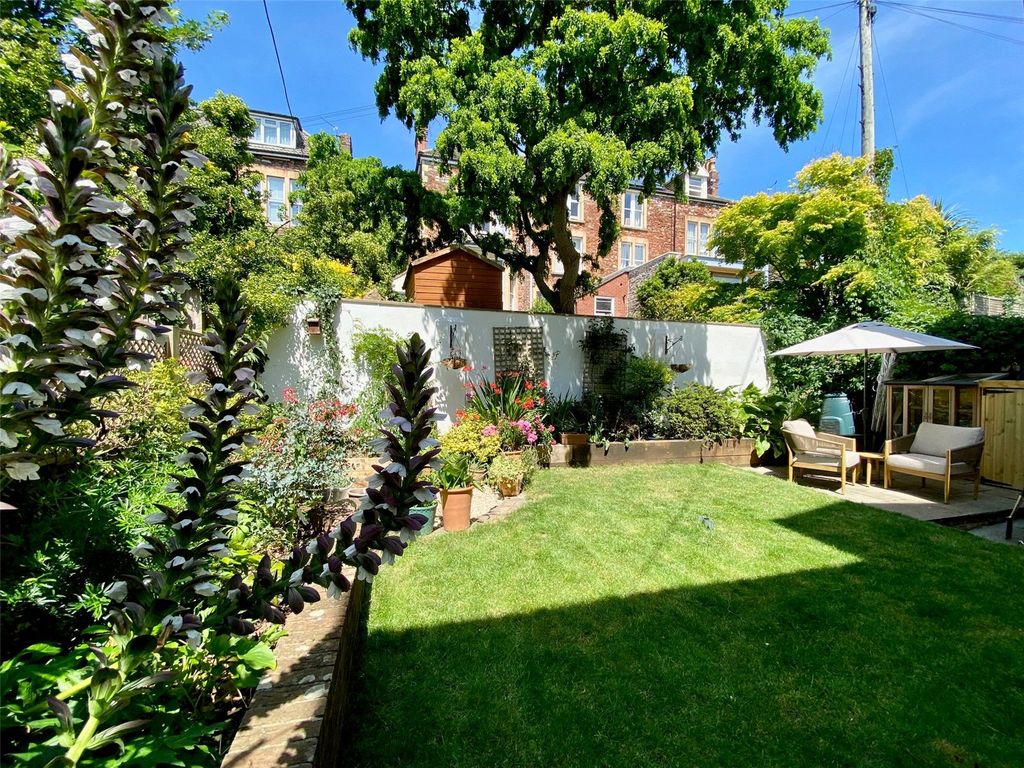 Property photo 3 of 40 Picture No. 43