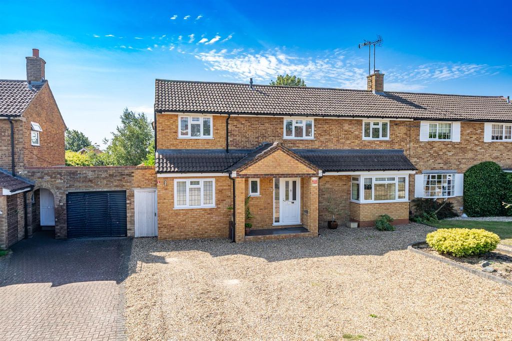 Property photo 1 of 20 82-Ellingham-Road-Front-02925.Jpg