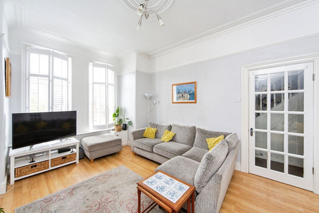 Property photo 3 of 15 Pbox-Img.Jpg
