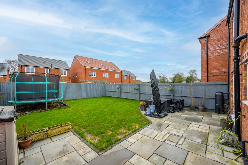 Property photo 2 of 26 Rear Garden