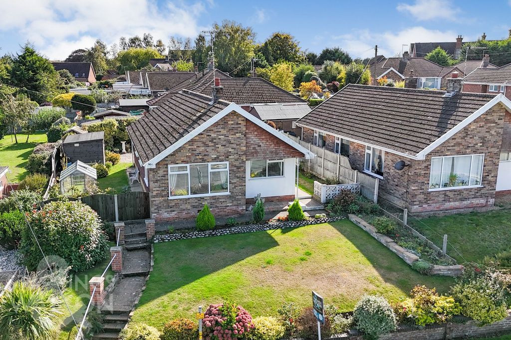 Property photo 2 of 23